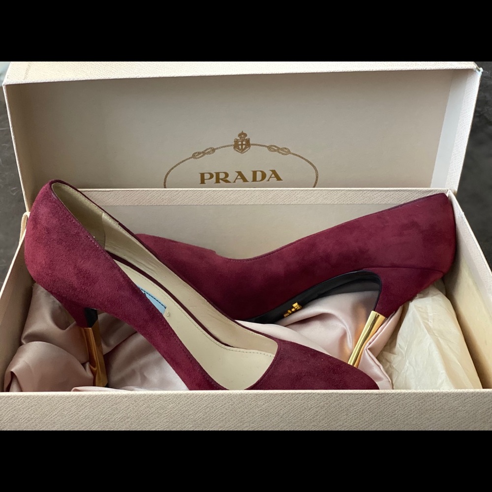 Prada - Picture 5 of 5
